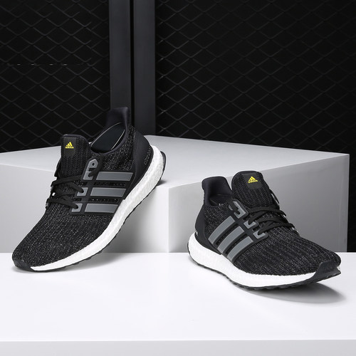 阿迪达斯UltraBOOST男子跑步鞋