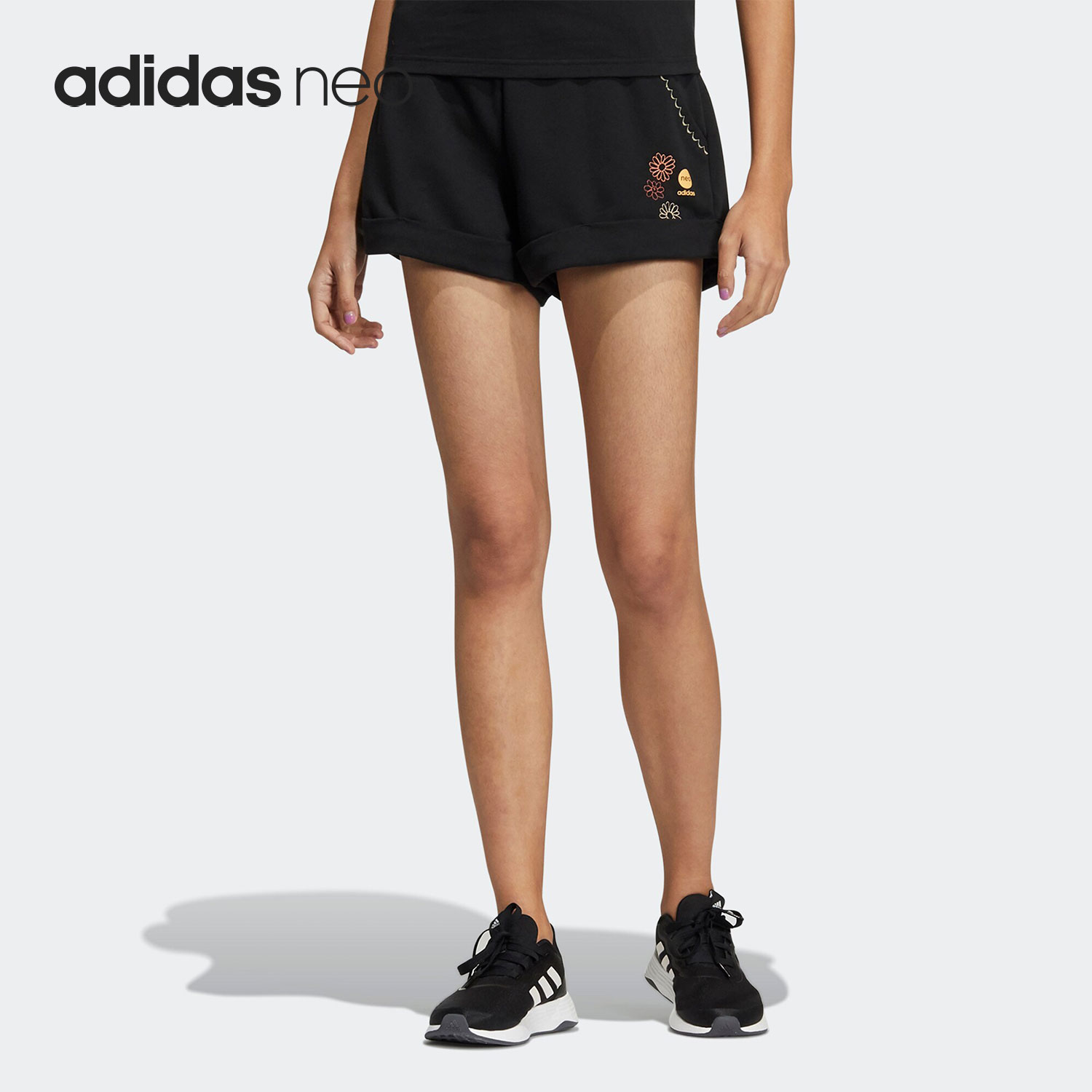 Adidas/阿迪达斯正品Neo夏季新款女子运动印花休闲短裤HF7322