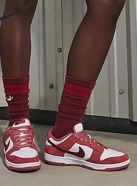 Nike/耐克官方正品Dunk Low VDAY女子麂皮休闲复古板鞋FQ7056-100