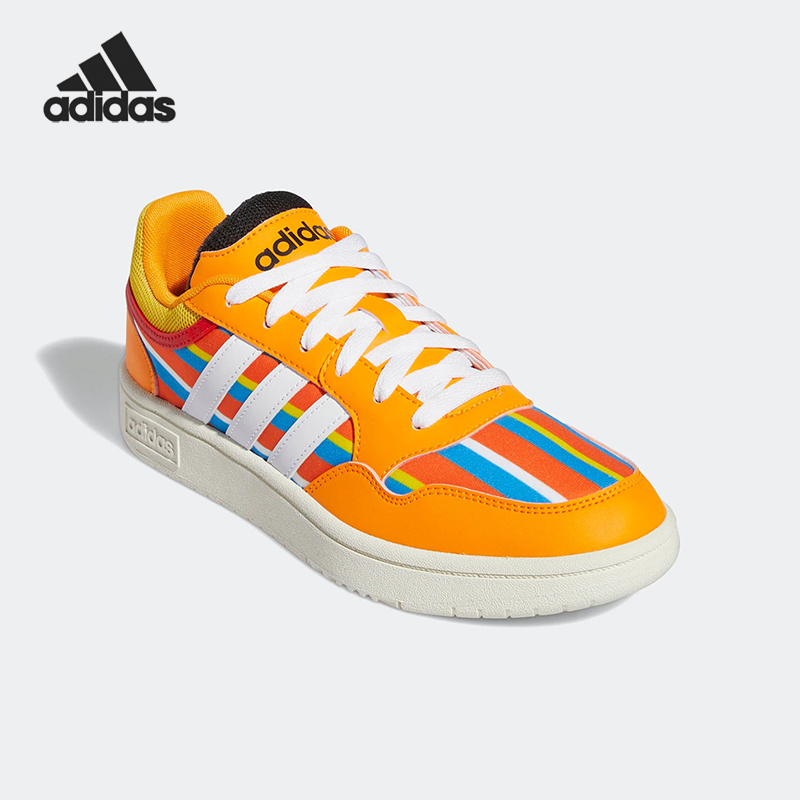 阿迪达斯男女运动板鞋GX3703