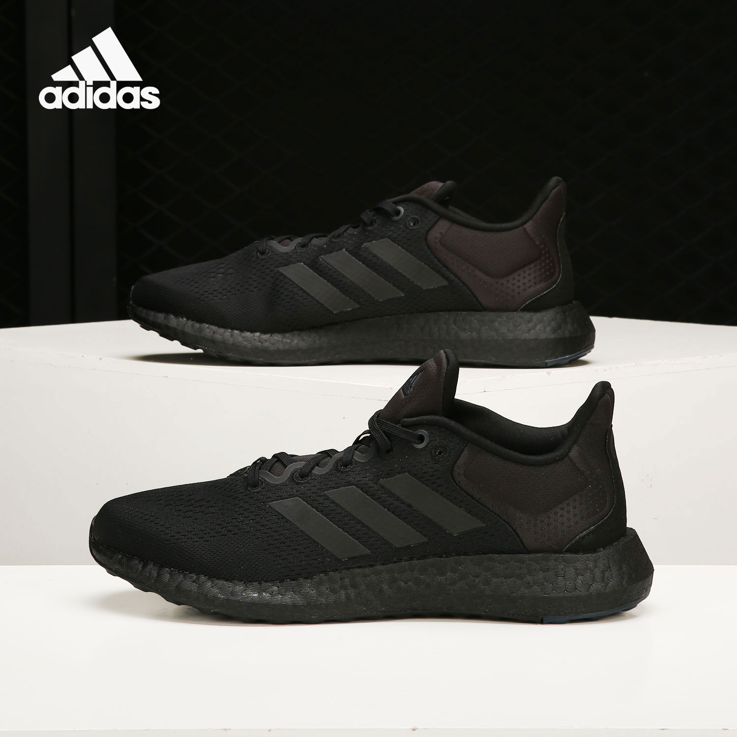 Adidas/阿迪达斯正品 当季新款男女运动休闲时尚耐磨跑步鞋GY5095