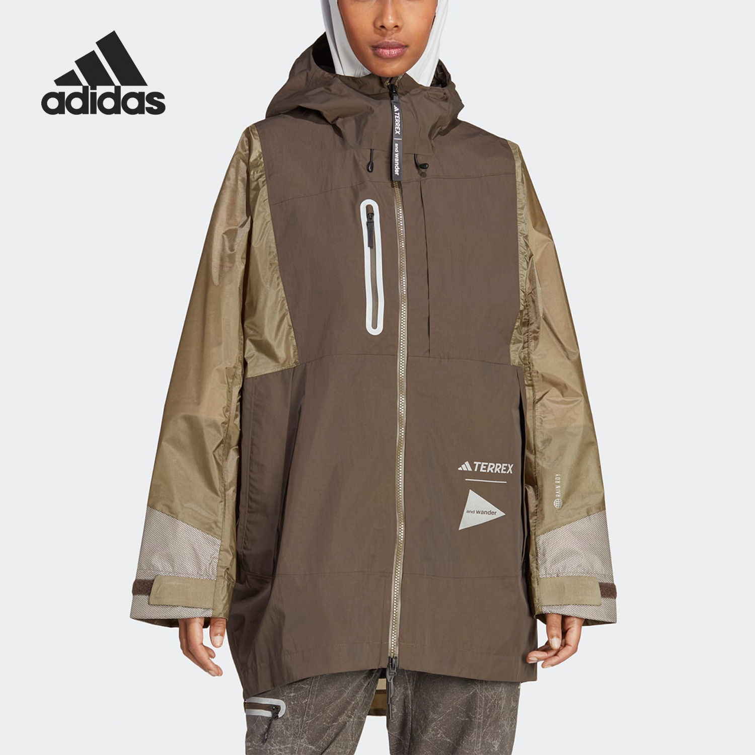 Adidas/阿迪达斯女士户外冲锋衣