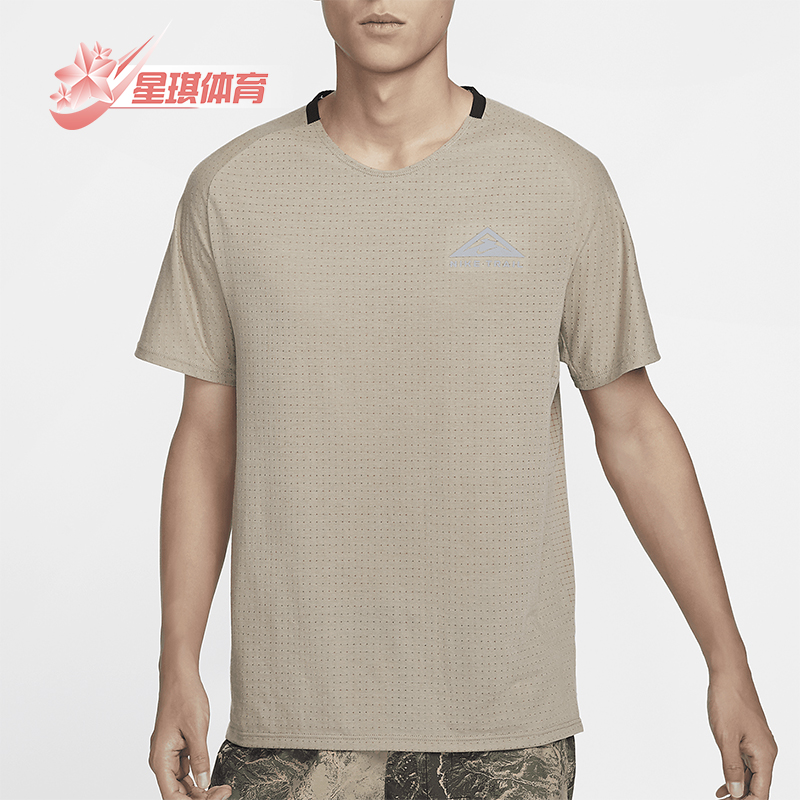 耐克男士运动透气休闲短袖