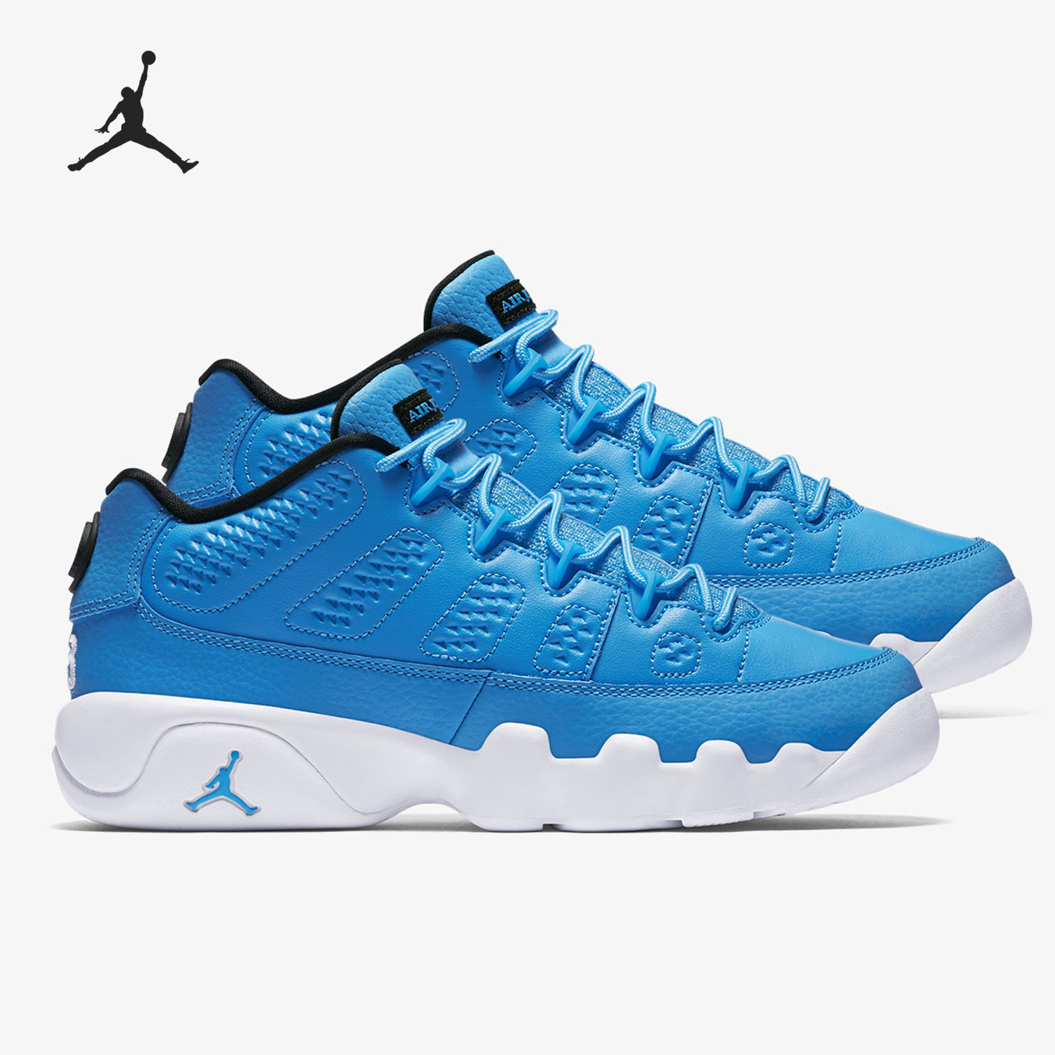 耐克大童耐磨低帮运动篮球鞋