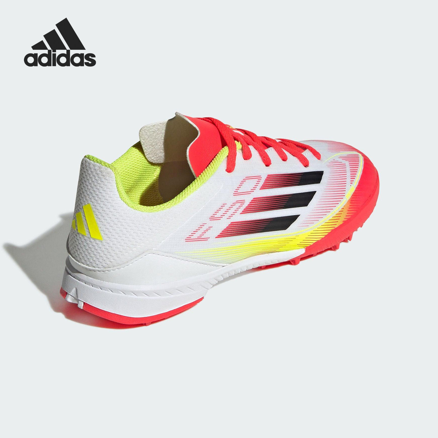 Adidas/阿迪达斯官方正品新款大童低帮运动系带缓震足球鞋IE3753