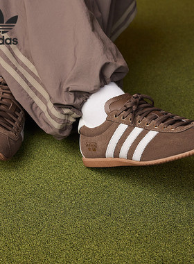 Adidas/阿迪达斯正品三叶草女士轻盈透气运动休闲板鞋KJ3958