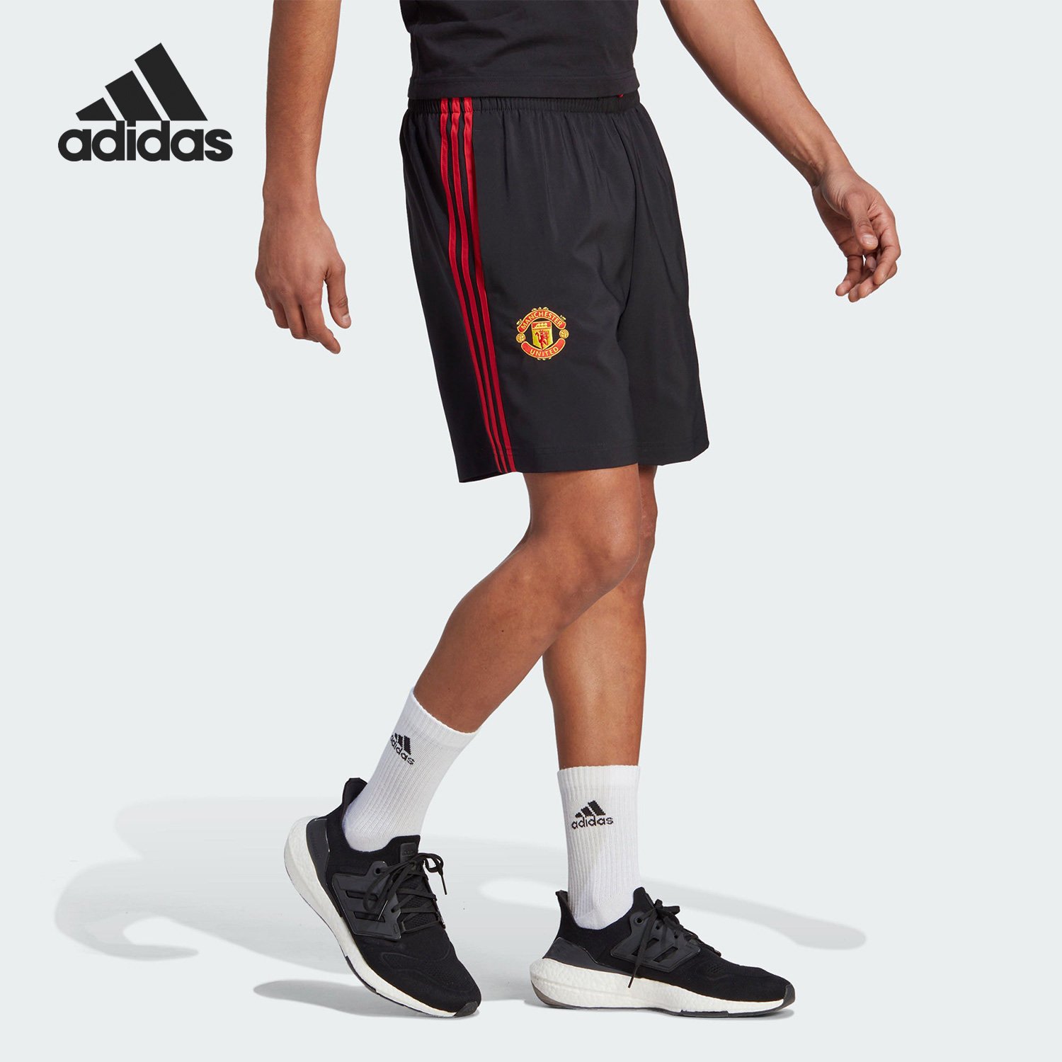 Adidas/阿迪达斯正品曼联男子足球运动透气休闲短裤IA8518
