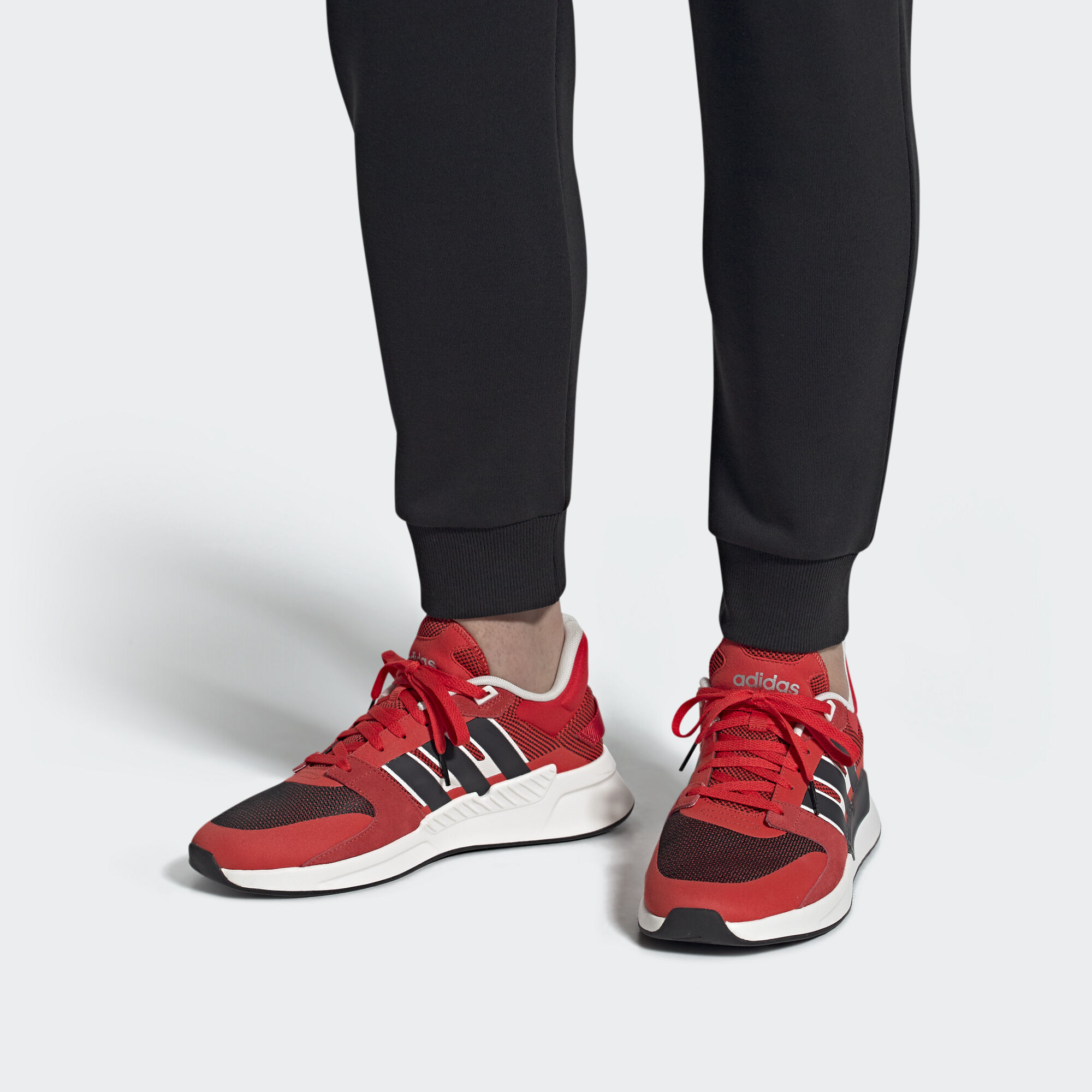 Adidas/阿迪达斯正品秋季新款轻便运动休闲透气跑步鞋EF0585