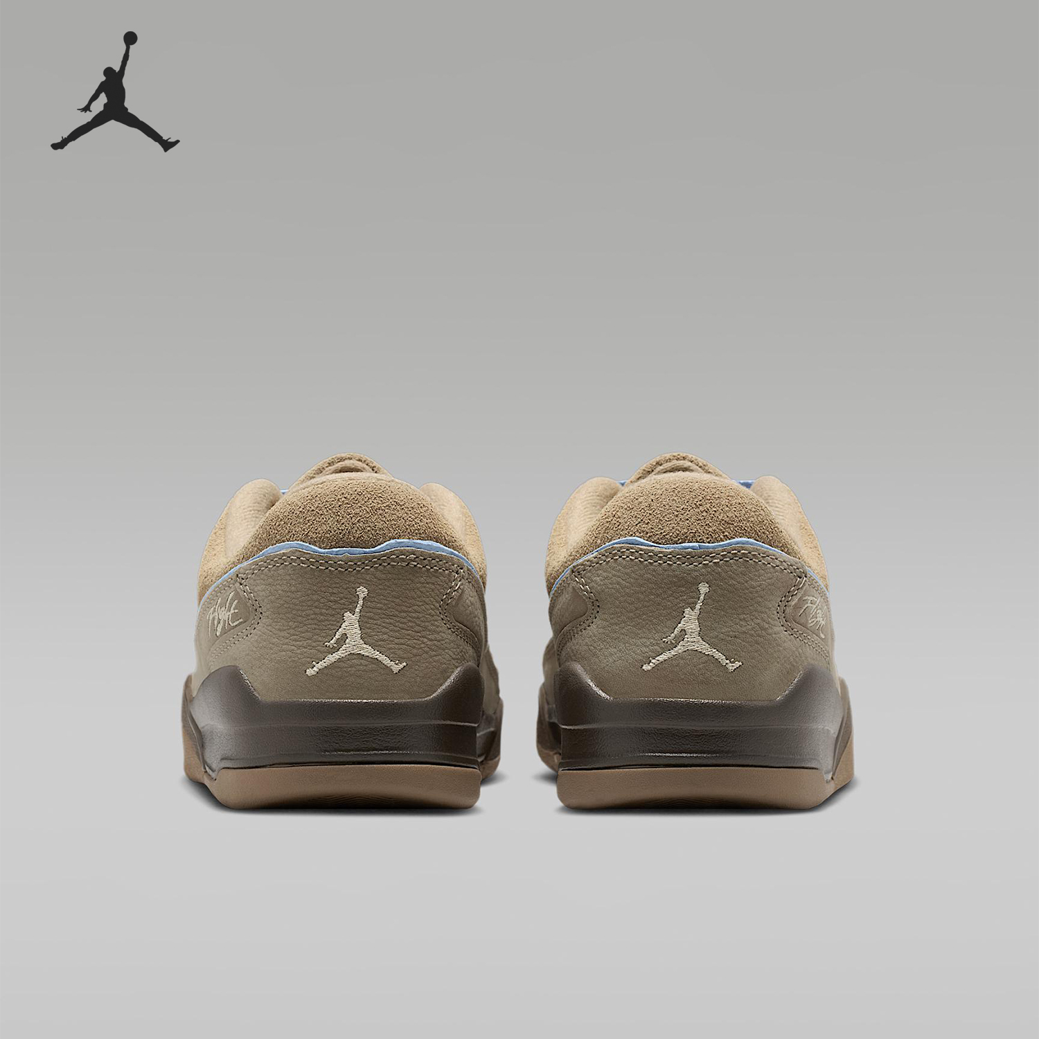 耐克女士休闲低帮系带耐磨运动鞋