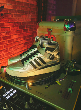 Adidas/阿迪达斯官方正品当季新款三叶草男女复古运动板鞋GV6713