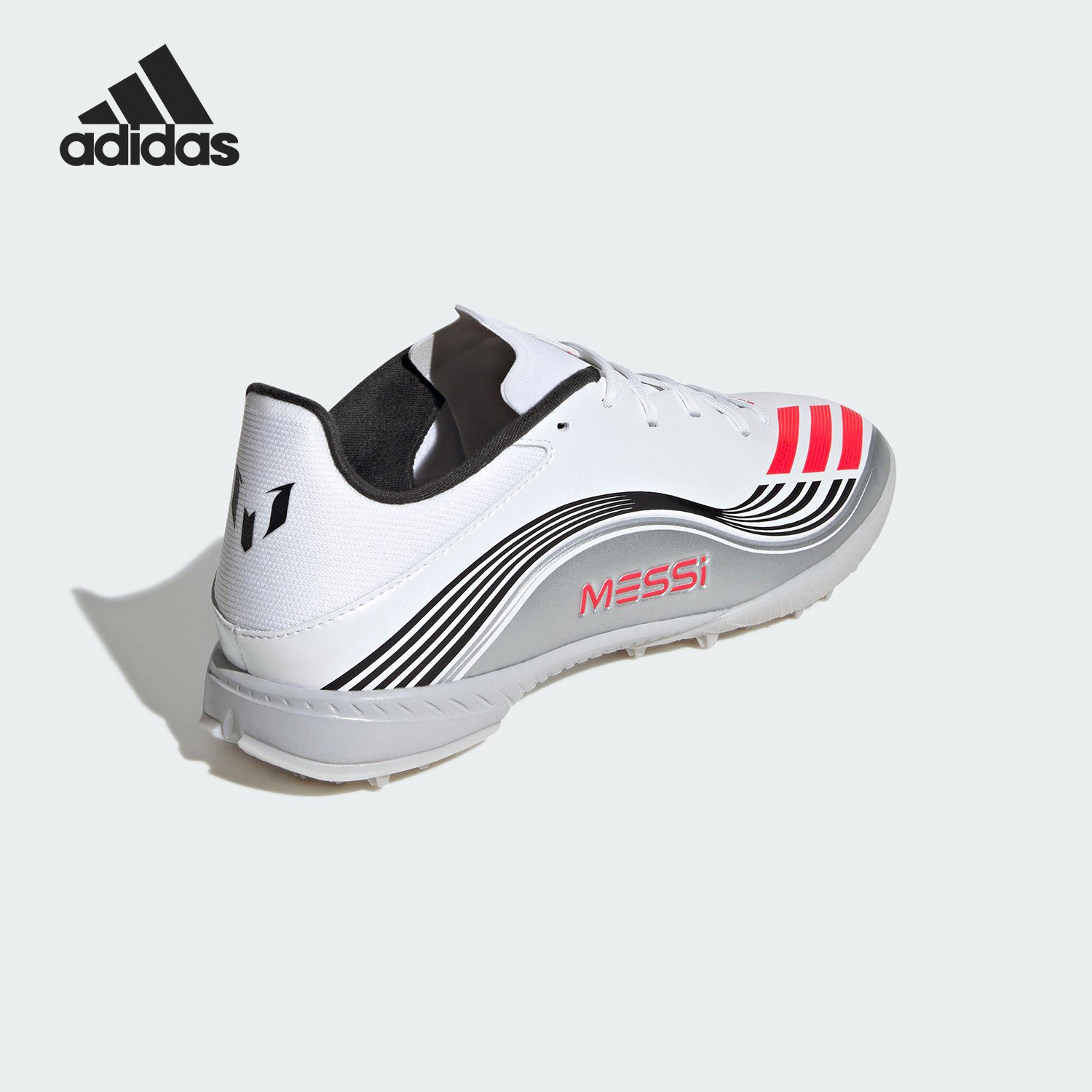 阿迪达斯男士训练足球鞋