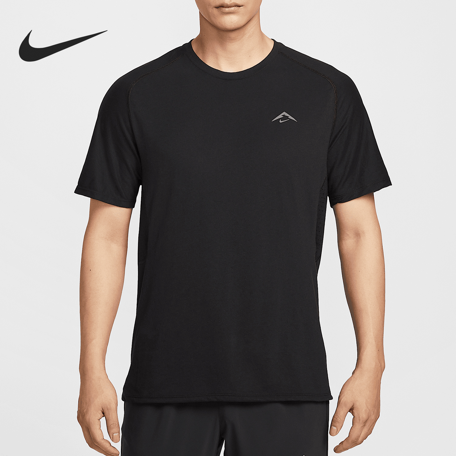耐克男士宽松透气跑步短袖T恤