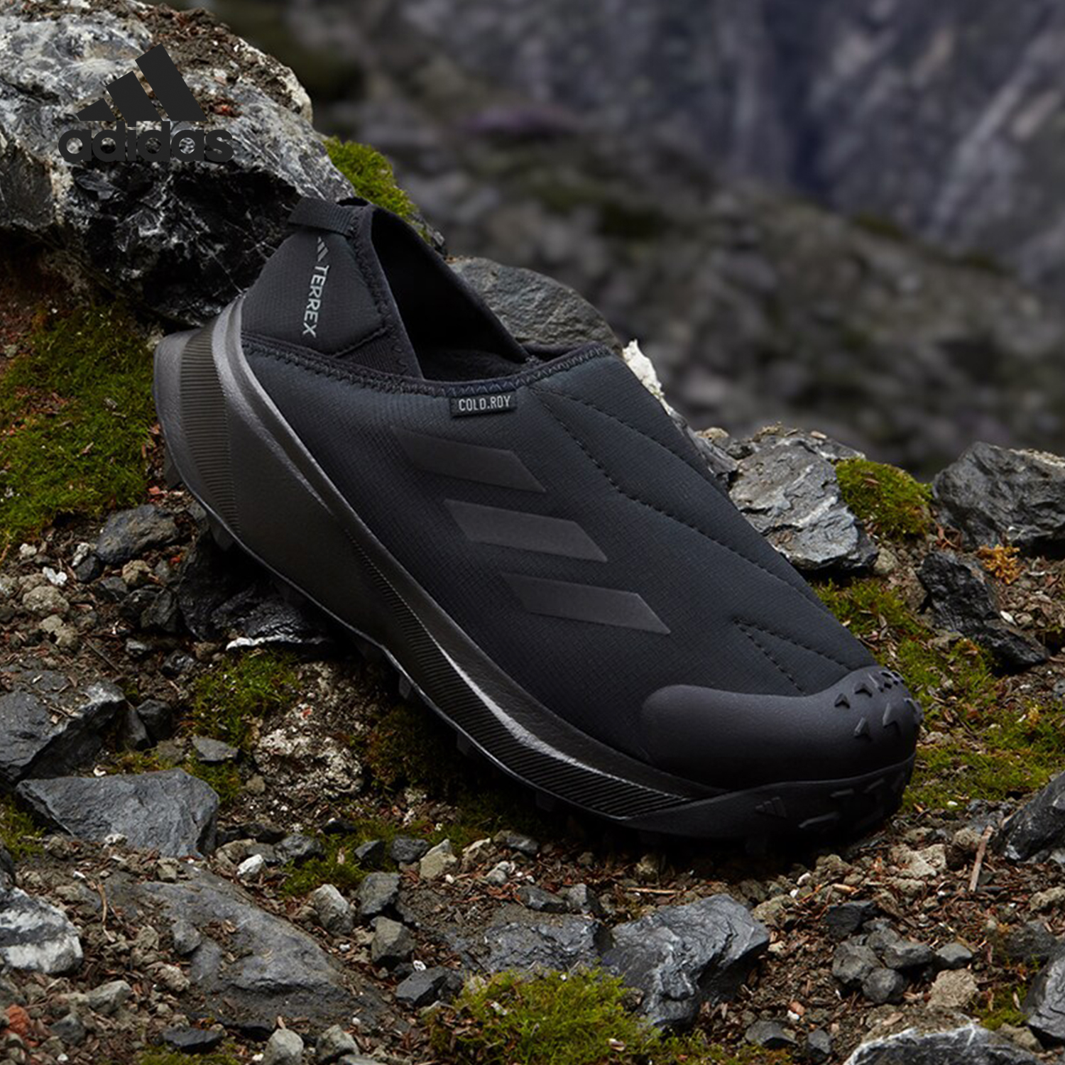 阿迪达斯男女缓震保暖营地户外鞋