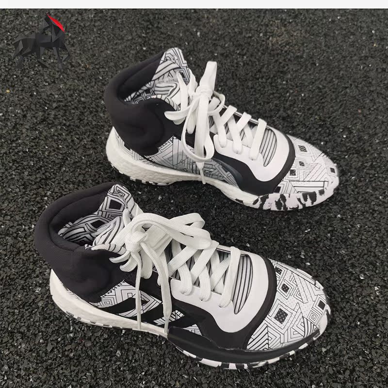 Adidas阿迪达斯休闲bb9300篮球鞋