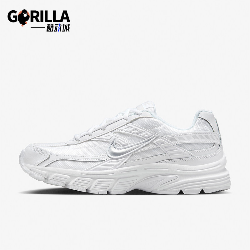 耐克女士耐磨简约休闲运动鞋