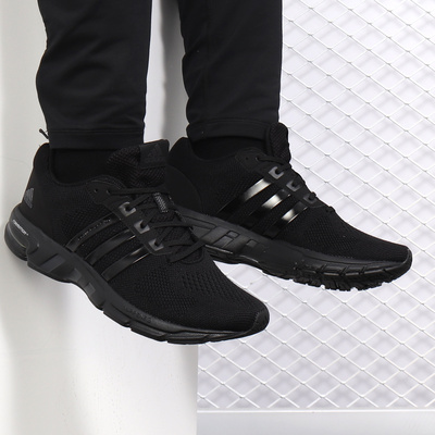 阿迪达斯男女缓震跑步鞋