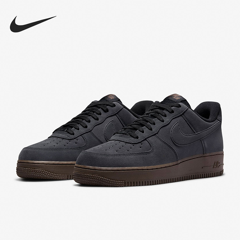 耐克女子运动板鞋DO6730-001