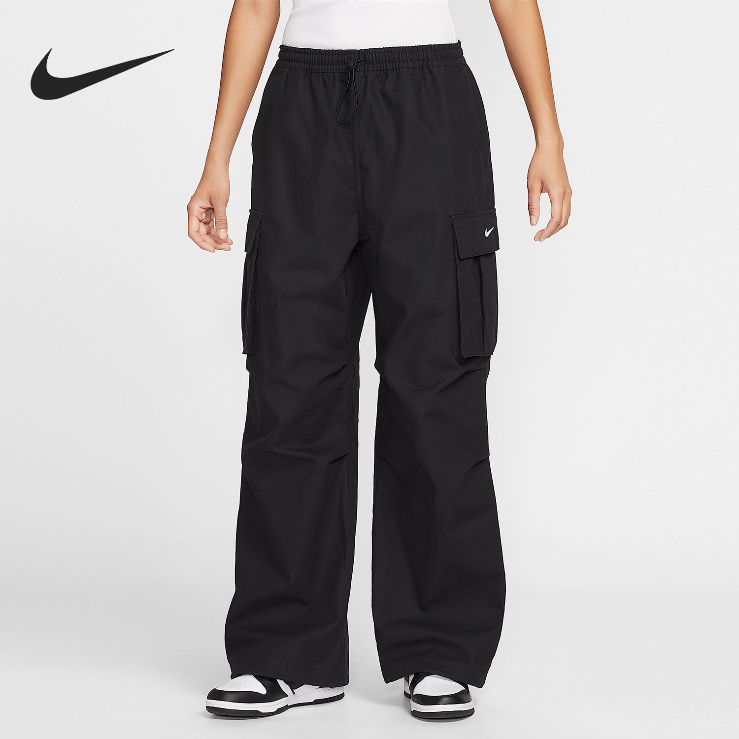 耐克女士工装梭织宽松长裤