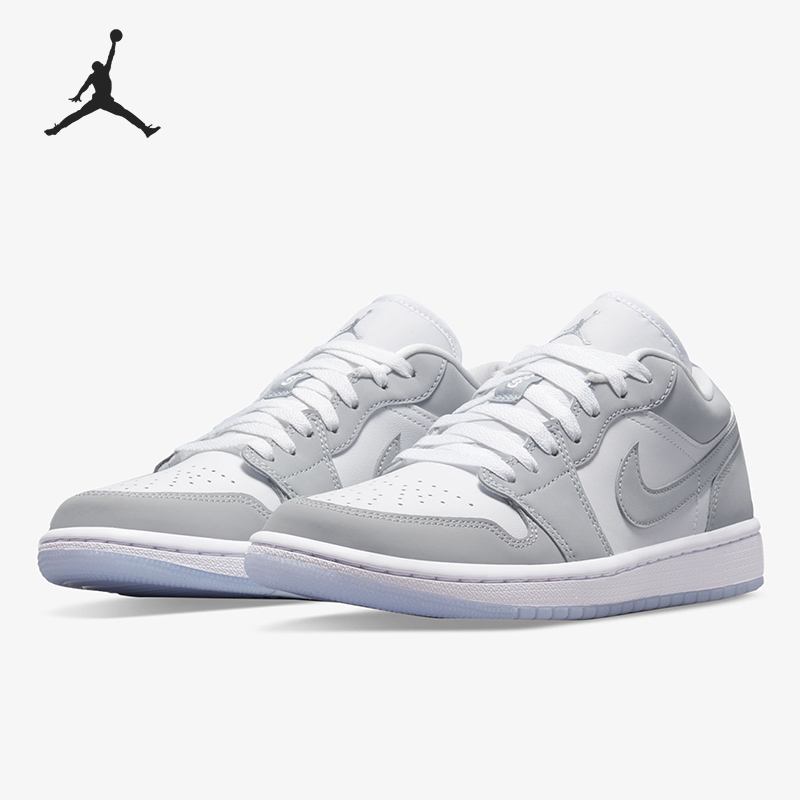 Nike/耐克正品 Air Jordan 1 女子低帮经典板鞋DC0774-105