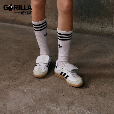 阿迪达斯女士休闲舒适透气运动鞋