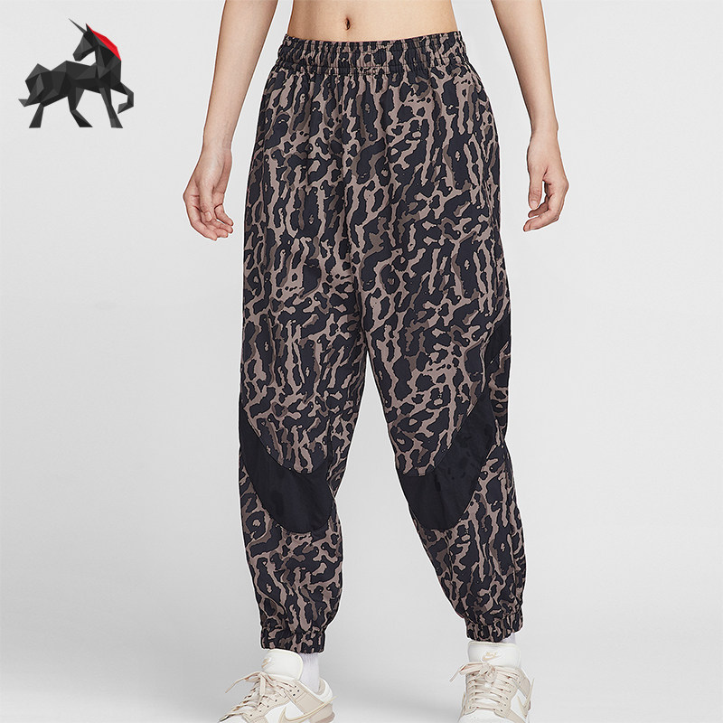 Nike/耐克正品Sportswear女士运动豹纹束脚梭织长裤IB7267-010