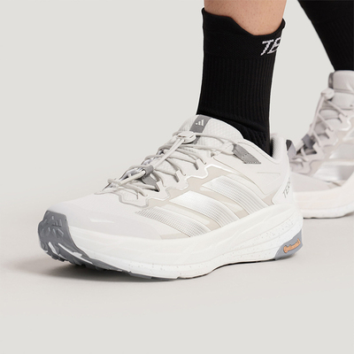 Adidas/阿迪达斯正品FREEHIKER LT男女运动缓震回弹徒步鞋KK1879