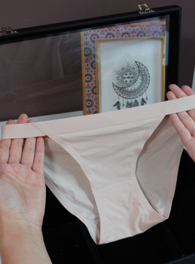 欧美无痕内裤女运动纯棉抗菌全棉档女生新款低腰女士黑色三角裤头