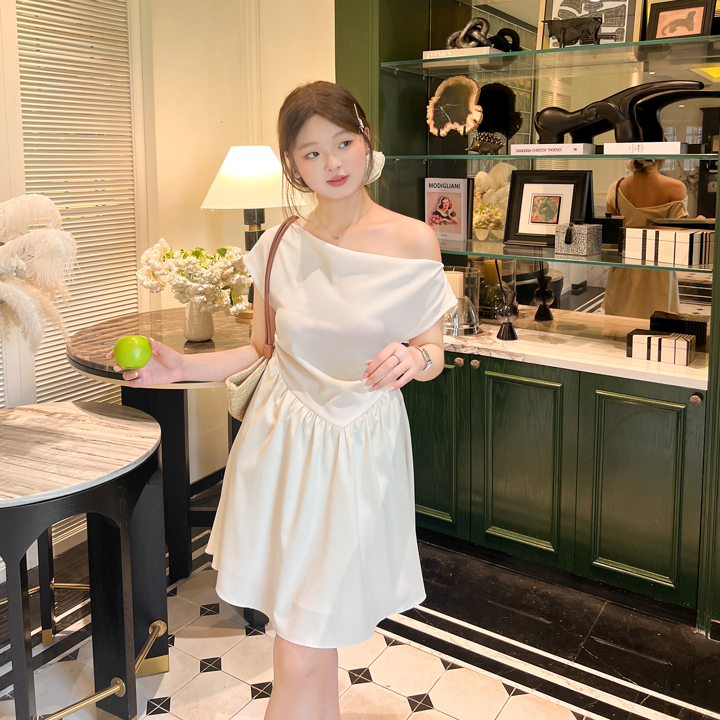 DM100大码百分百女装夏季胖mm气质显瘦设计感不规则斜肩连衣裙