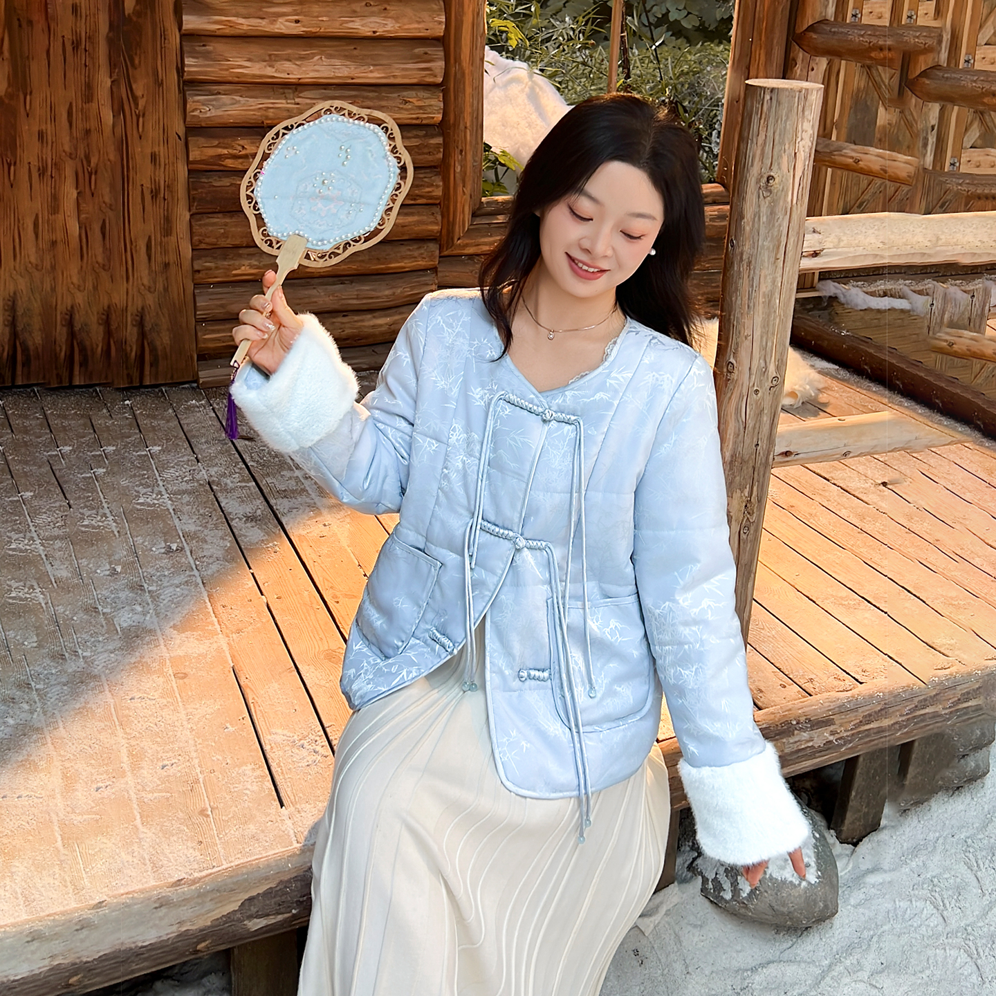 【10/31 新品88折+立减15%】DM100大码新中式缎面盘扣短棉服外套