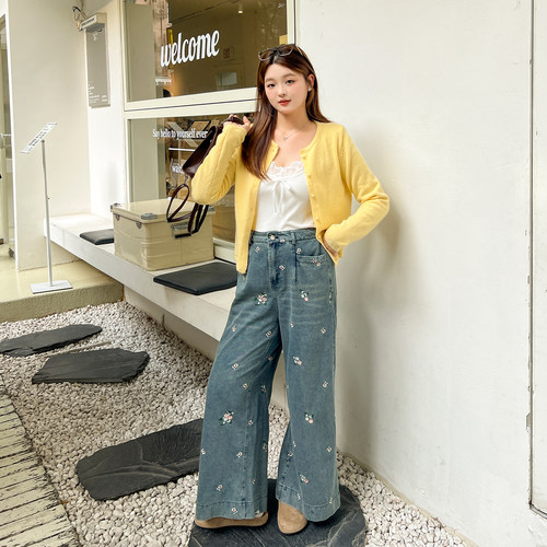 DM100大码百分百女装微胖mm秋季正肩毛衣开衫碎花刺绣牛仔裤套装