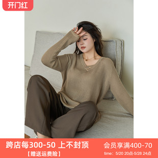 新款 DM100微胖mm大码 2023年秋季 女装 显瘦上衣V领镂空设计感针织衫