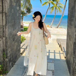 微胖mm网纱刺绣吊带连衣裙 DM100女装