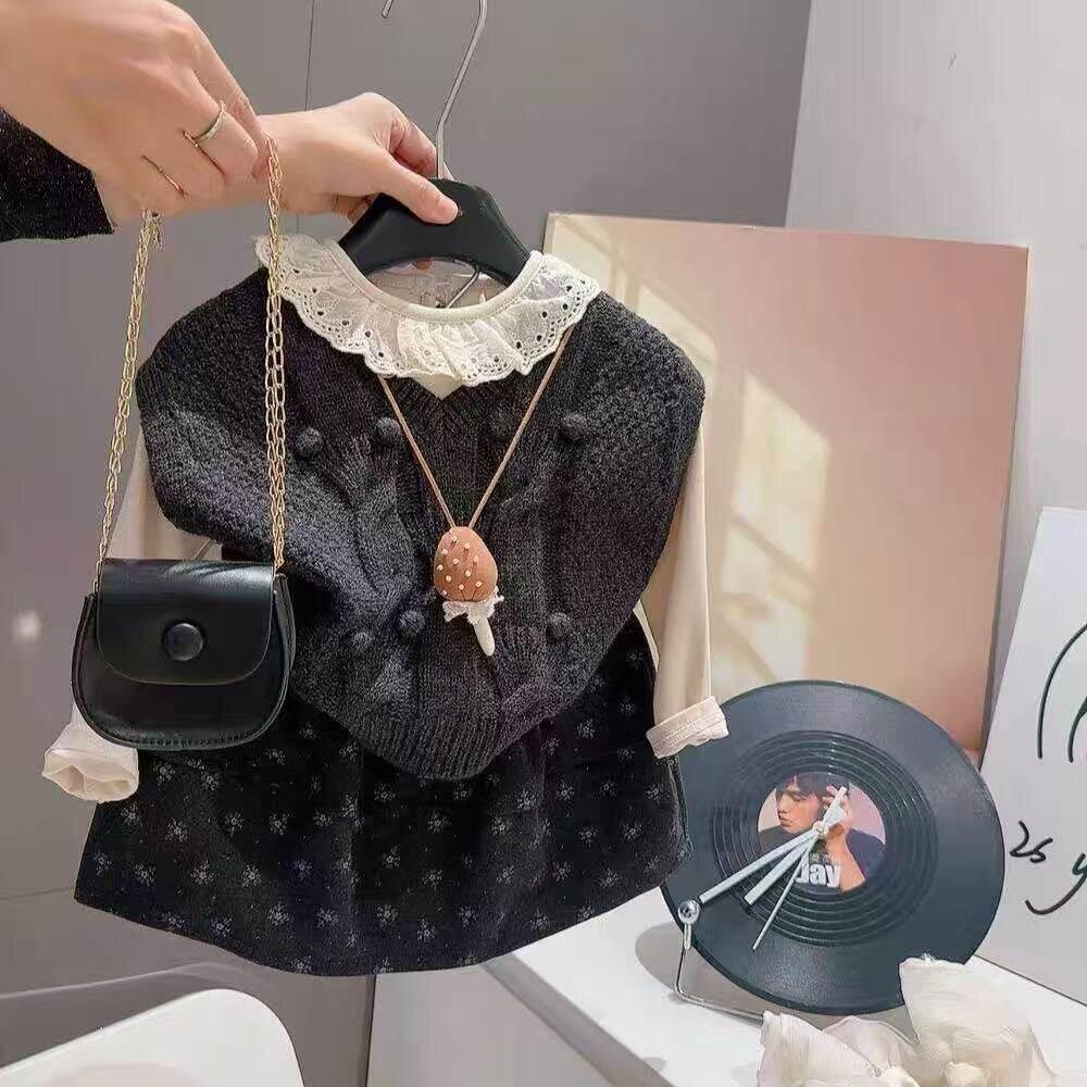 女童娃娃领打底上衣碎花半身裙