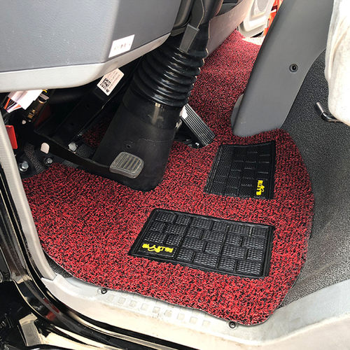 飞碟金牛X2奥驰V6货车脚垫