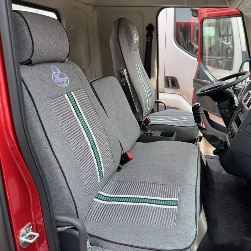 东风柳汽新乘龙M3L3货车座椅套