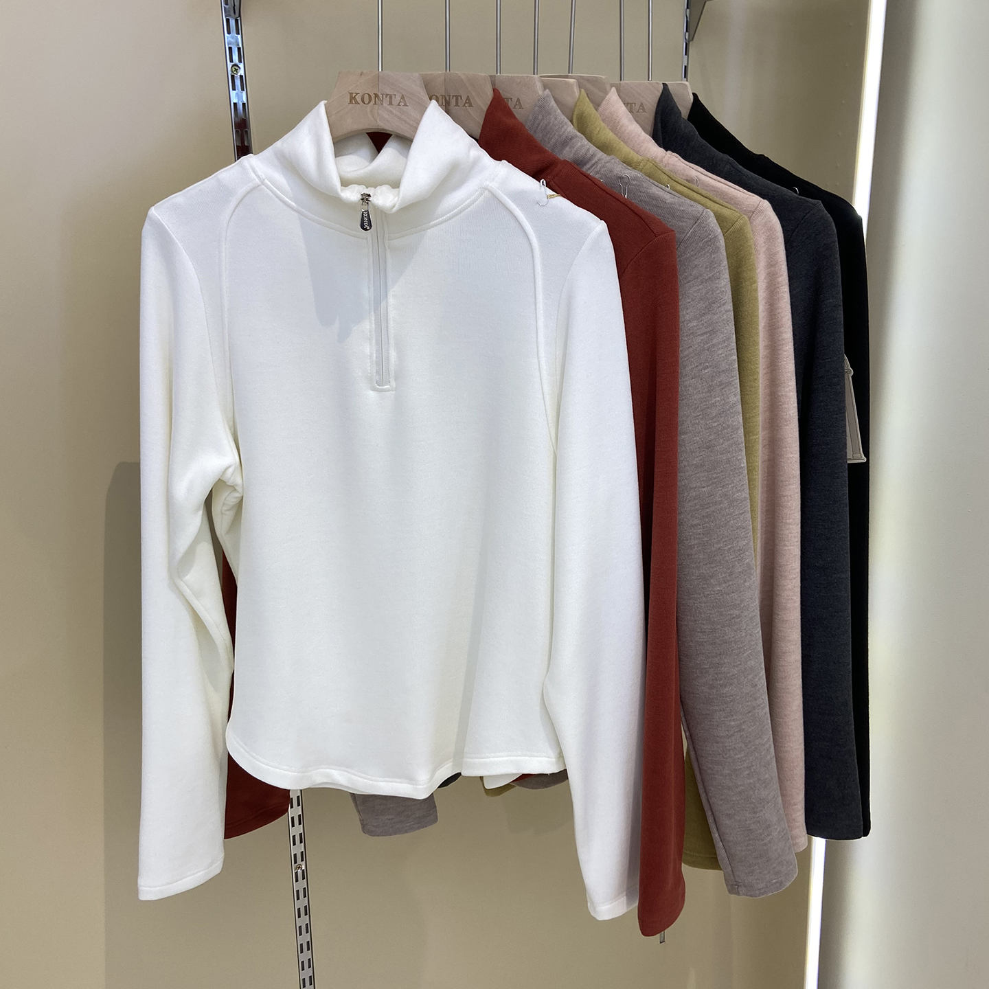 庄泰7932秋冬新厚款保暖正肩女半拉链高领T恤打底衫圆弧下摆休闲