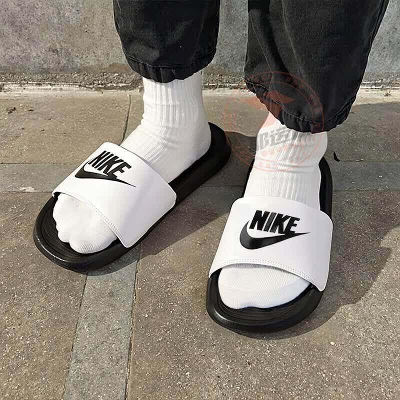 Nike耐克鞋子新款白色拖