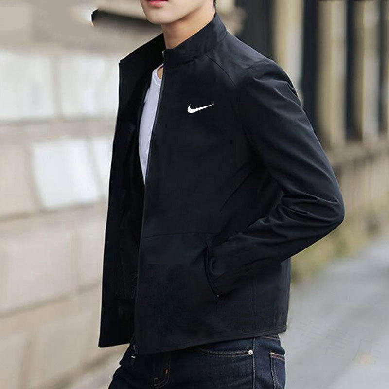 Nike耐克风行者防风夹克图片