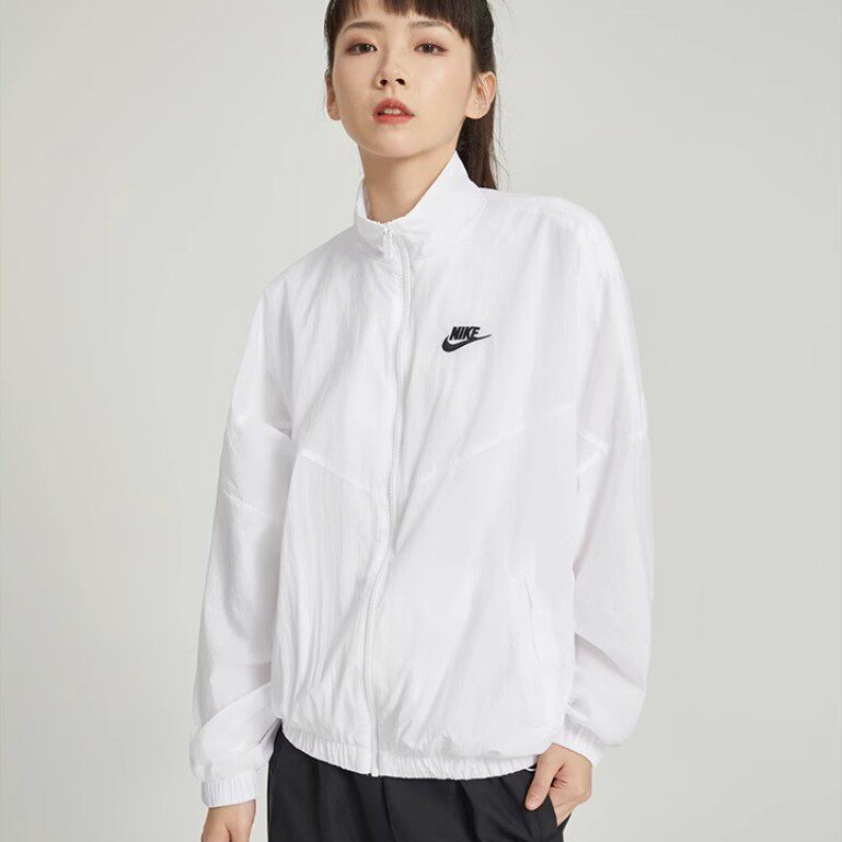 Nike立领防风衣女款梭织