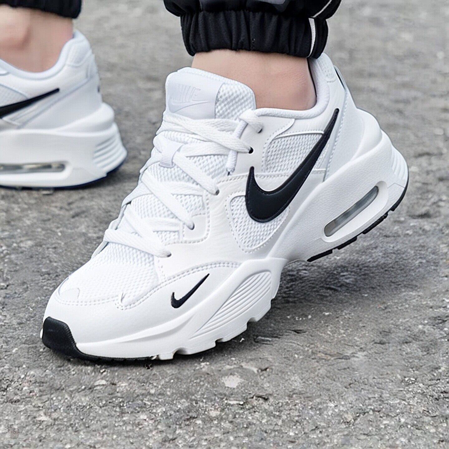 NIKE耐克气垫鞋子AIRMAX