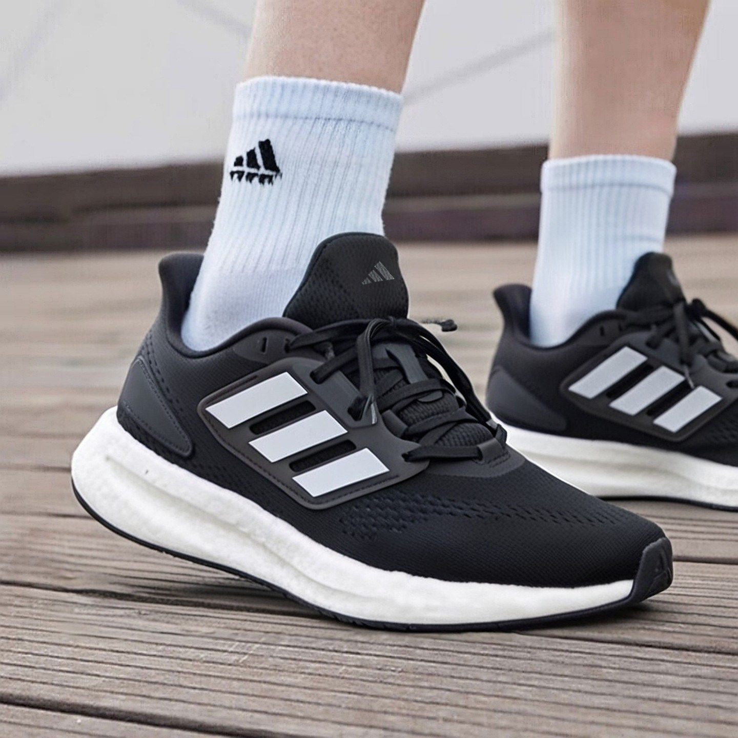 Adidas跑步鞋男新款透气网面缓震运动鞋黑武士爆米花boost男鞋