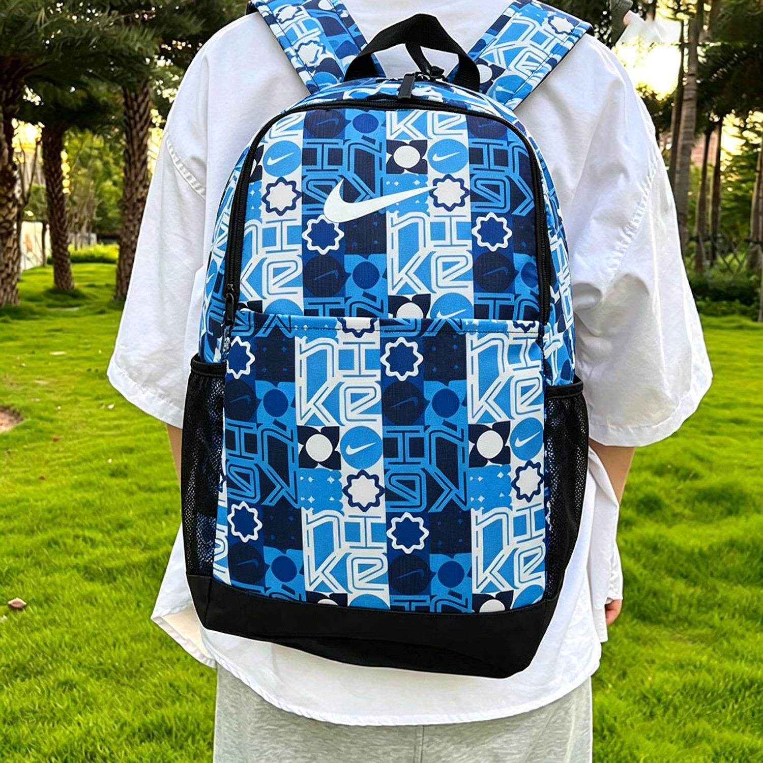 Nike耐克大容量双肩包男