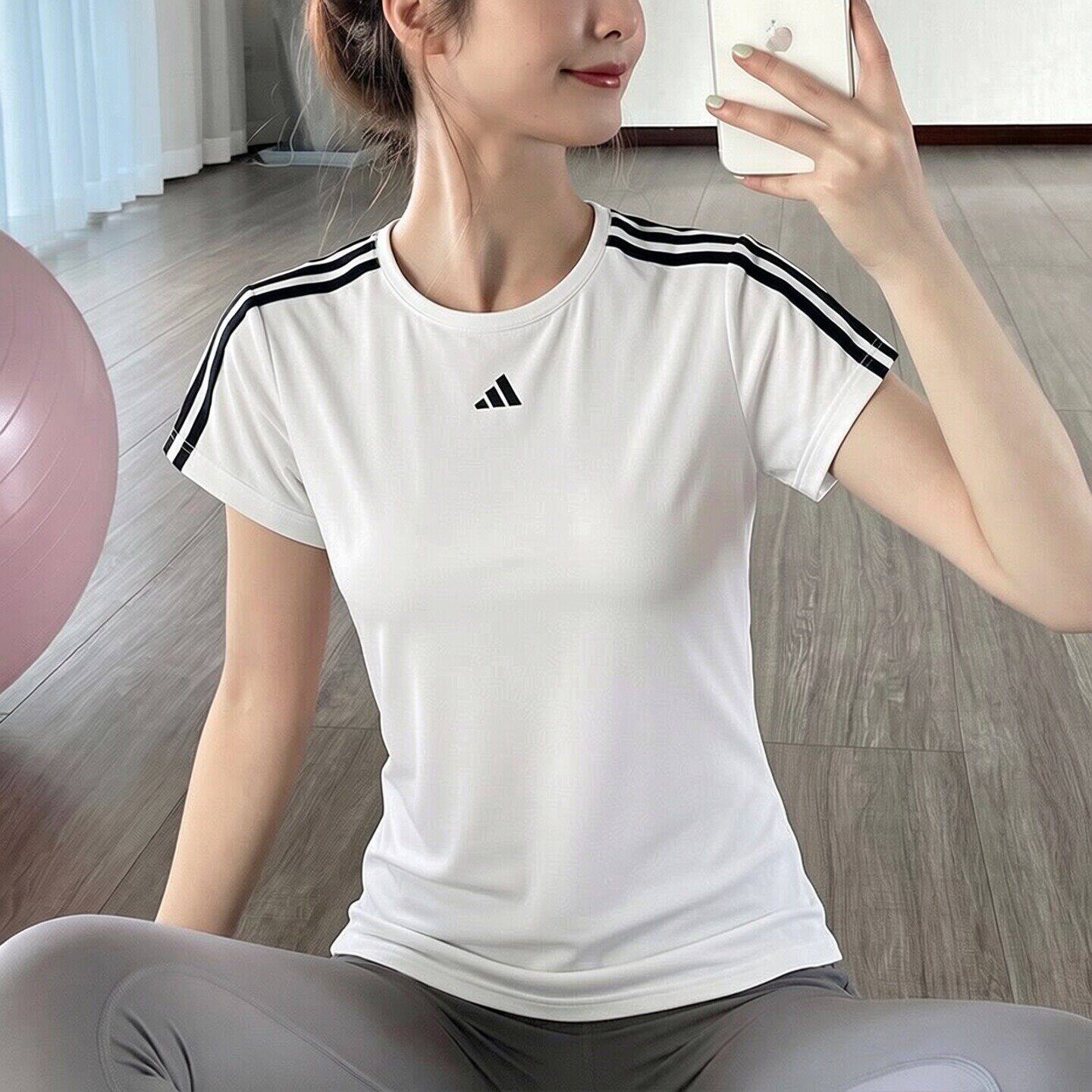 阿迪达斯白色短袖女t恤透