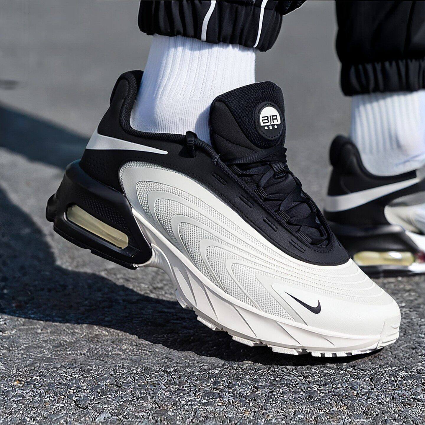 NIKE耐克男鞋春季新款运