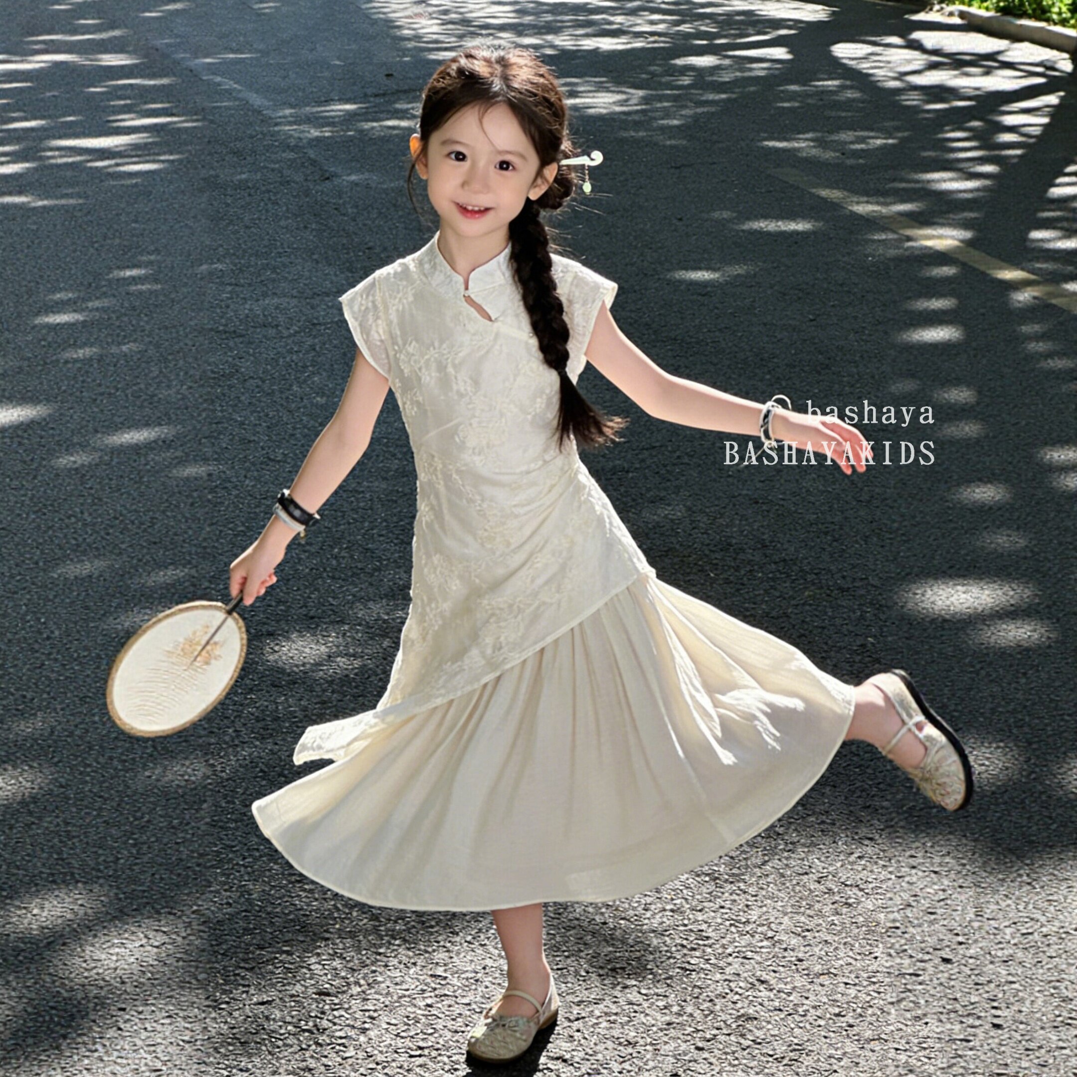 女童连衣裙2026夏季新款国风白色刺绣旗袍裙子儿童改良设计感长裙