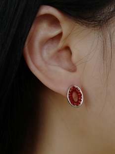 吾也 新年新款红色 迷你绒镜耳钉 925纯银绒绒相见系列
