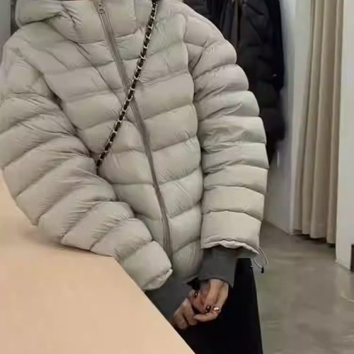 今年超火排骨保暖面包服女2025秋冬新款时尚百搭连帽显瘦棉服外套