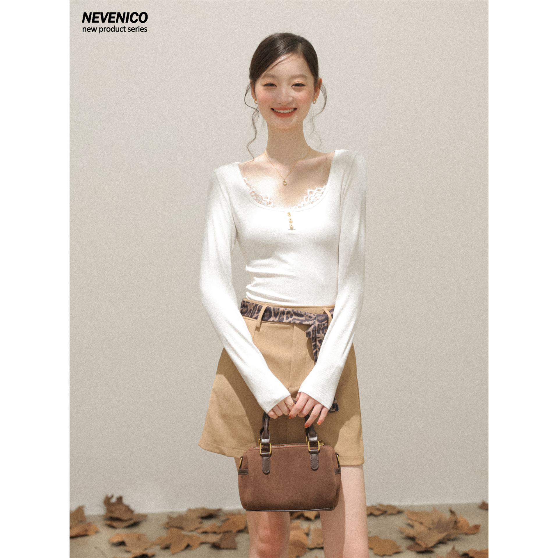 NEVENICO 蕾丝拼接方领坑条打底女修身显瘦百搭上衣