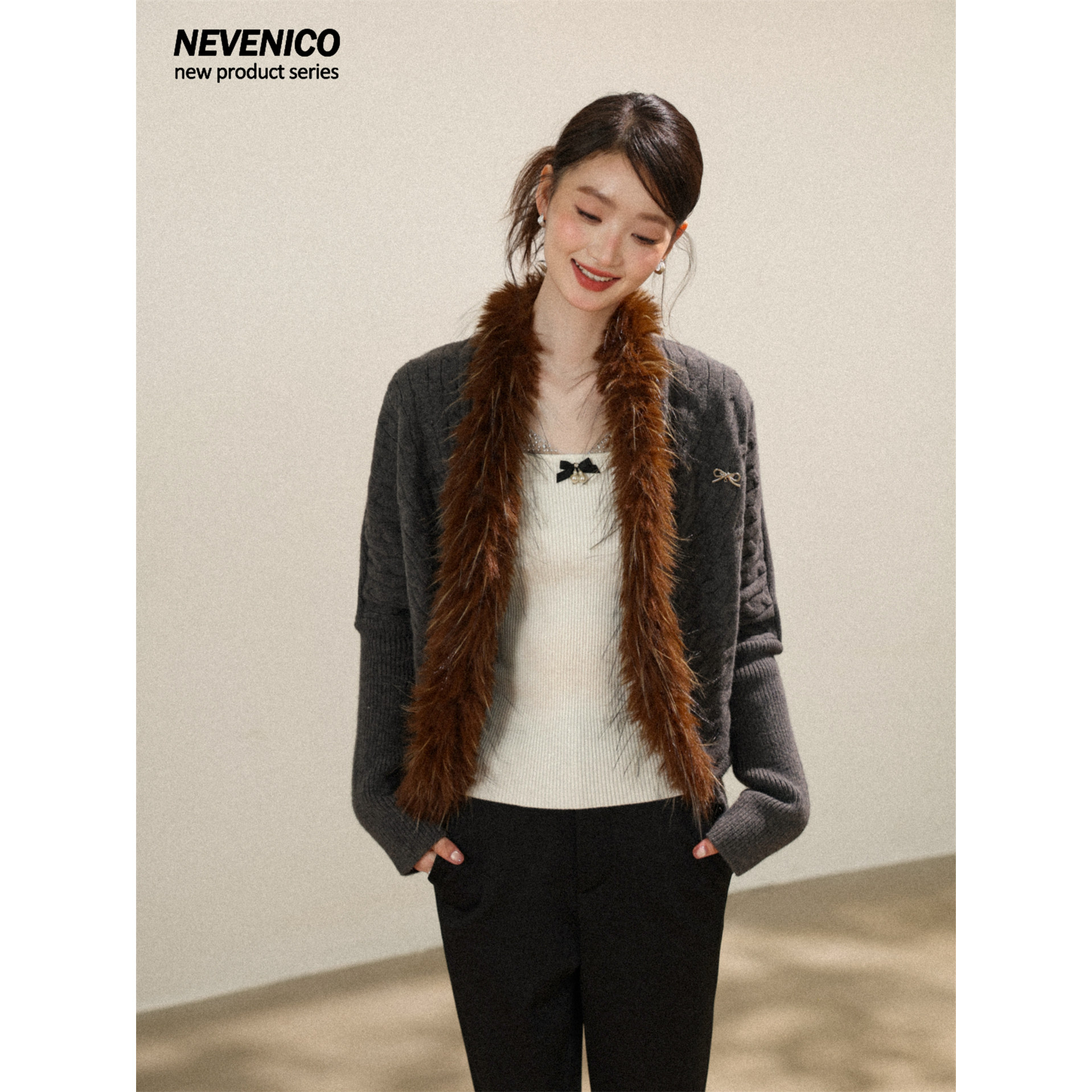 NEVENICO 毛领蝙蝠袖绞花针织罩衫女时尚慵懒风外套