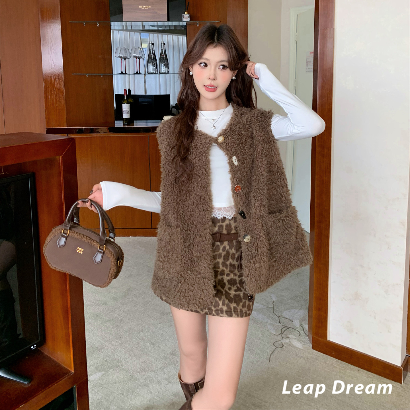 LEAPDREAM 异型扣羊羔毛两面穿马甲女气质百搭无袖外套